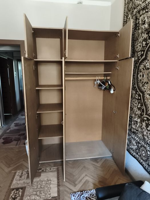 Продам шкаф для одежды