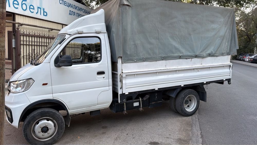 грузовик Dongfeng