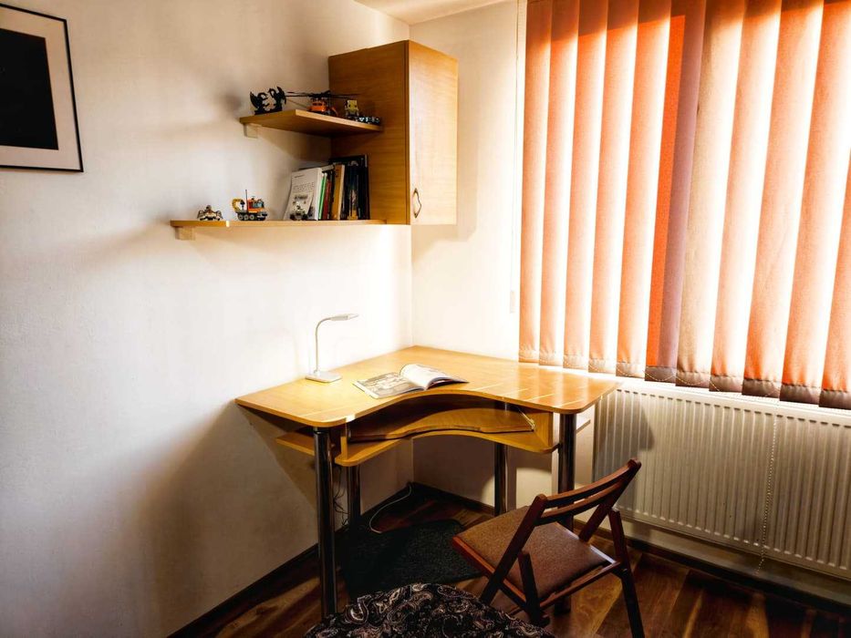 Vand apartament 2 camere, mobilat si utilat.