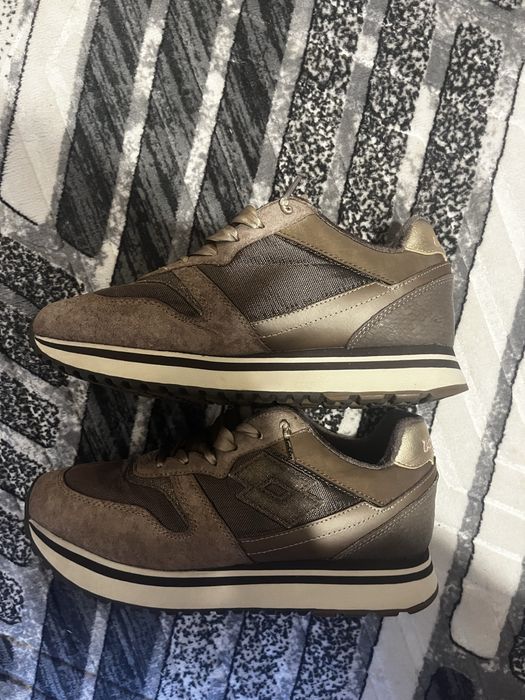 Adidasi Lotto leggenda