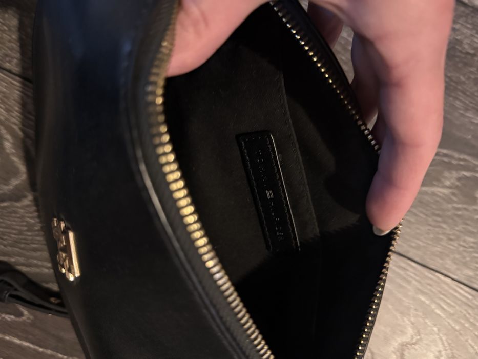 Дамска чанта  tommy hilfiger