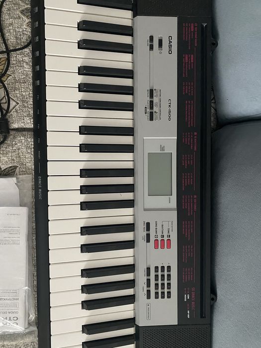 Синтезатор Casio
