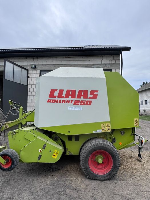 Пресс подборщик Claas rollant 250