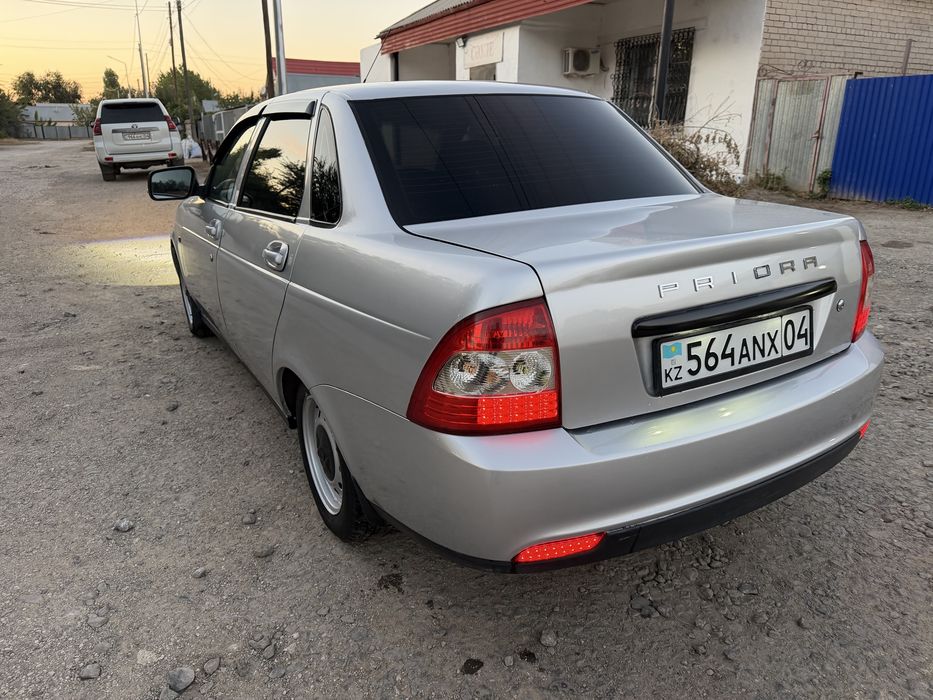 Продам авто приора 2013 газ бензин