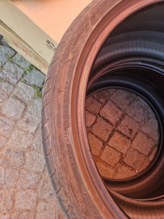 Goodyear F1 305/30/21 летни гуми