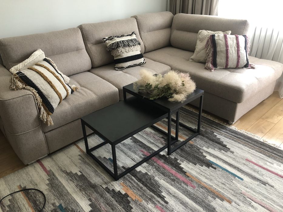 Стилен диван с функция сън, отлично състояние, като нов