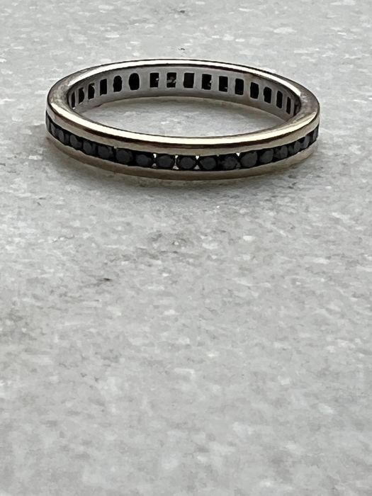 Vand  inel din aur 18k cu diamante negre