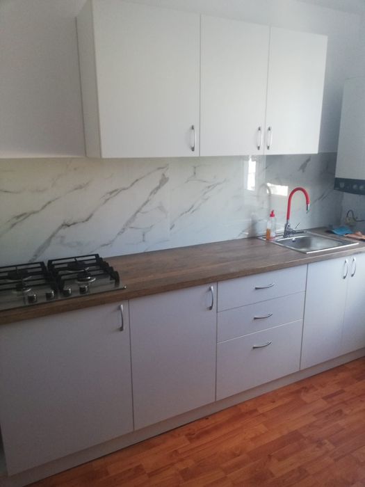 închiriez apartament 3 dormitoare