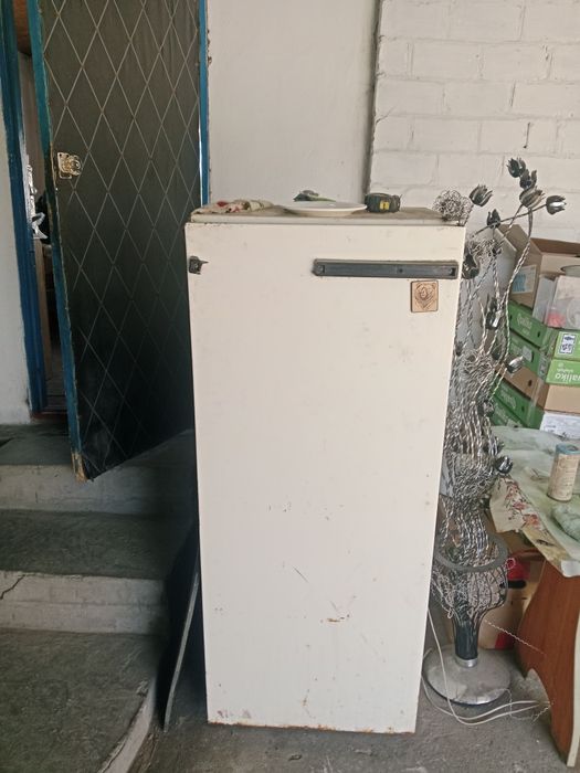 Продам холодильник в рабочем состоянии