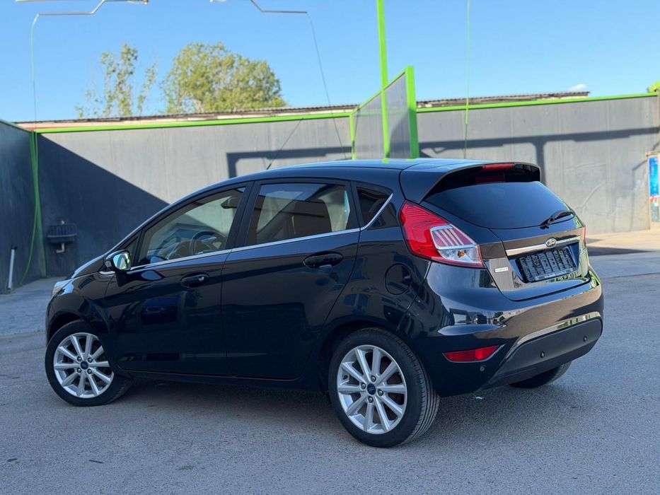 De vanzare Ford Fiesta Titanium