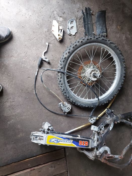 Suzuki rm 125 части
