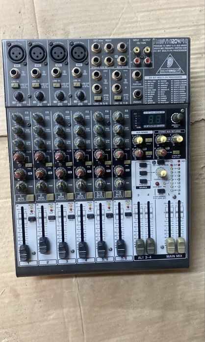 Музыкальный аппаратура сатылады.