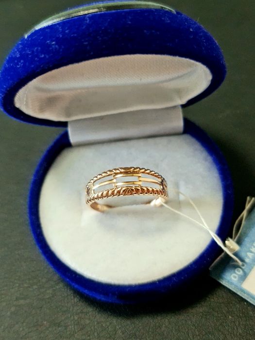 Новое золотое кольцо 18 размера
