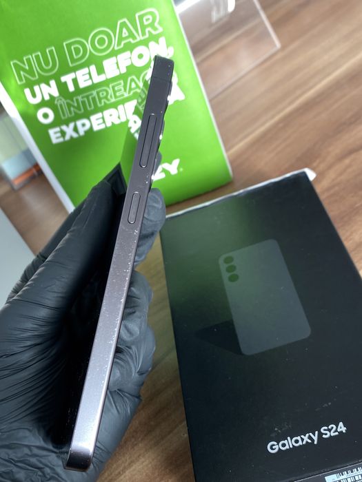 Samsung Galaxy S24 Duos / Garanție 24 luni / 128 Gb / Foarte bun |