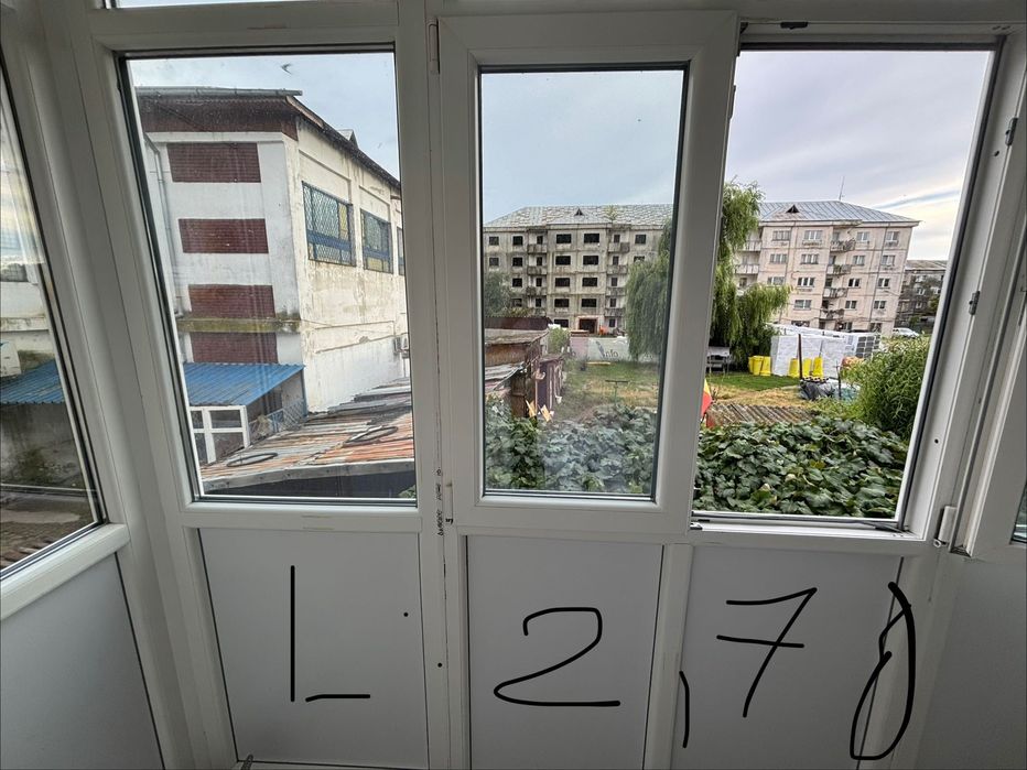 Termopan pentru balcon REHAU