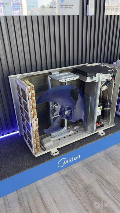 Кондиционер Midea модель NORDIC - 12,000 Btu / Inverter Premium