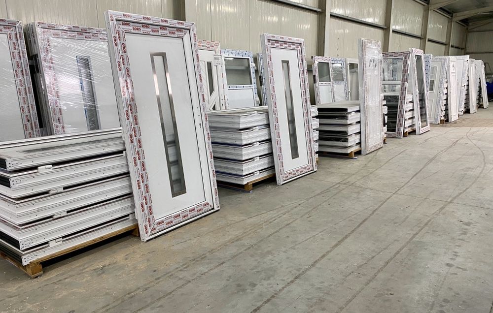 Depozit usi ferestre geamuri TERMOPANE