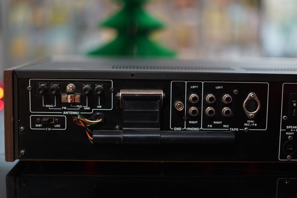 Amplituner vintage Akai AA810