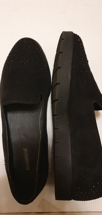 Продам туфли из замши