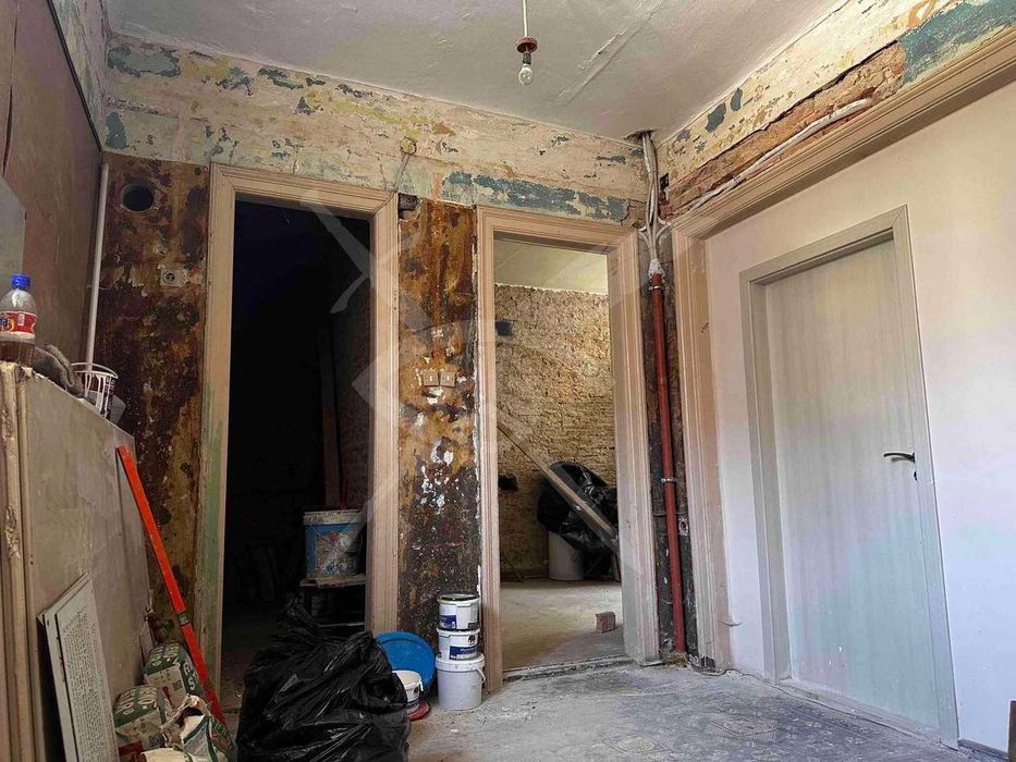 Продава се Къща в Варна, Гръцка махала - 268 кв.м за 1941 €/кв.м - Снимка #10