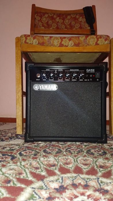 гитарный комбоусилитель Yamaha GA15II