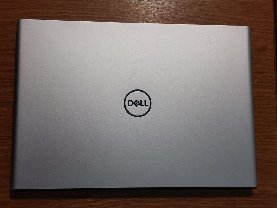 Laptop Dell 5471 i5 8250u 1,6Ghz/3,4Ghz, 12GB, 256GB + 500GB, HD 620, Windows 11 Office 2024