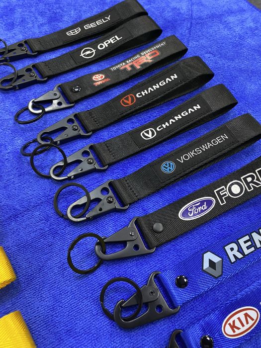 Брелоки на ключи с логотипом вашего автомобиля