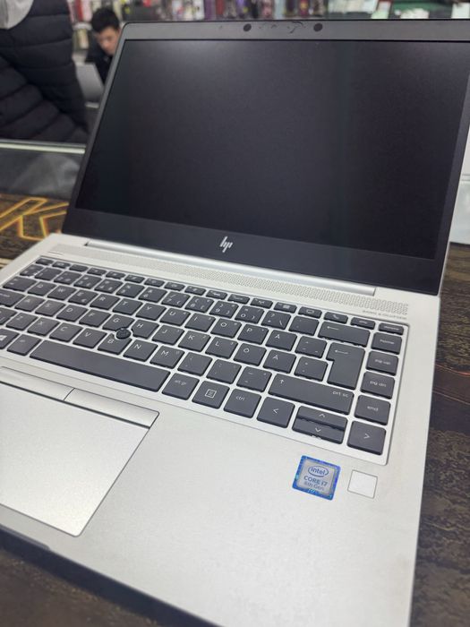 Hp Elitebook i7-8565u 16/512 14.0 FHD Ips