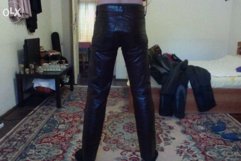 Pantaloni piele impecabili