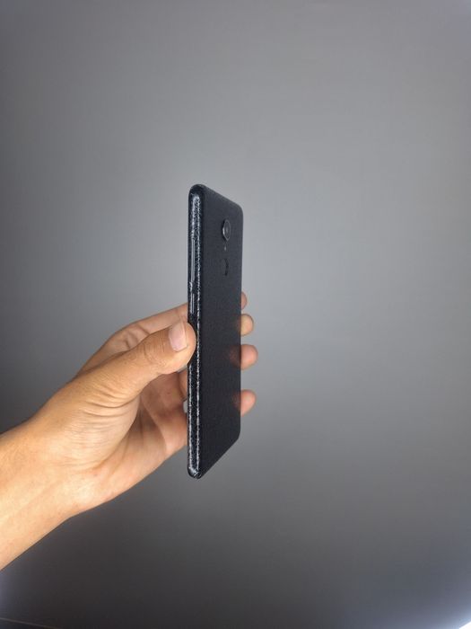 Redmi 5 32gb Imei:afitsalniy aybi:yuq