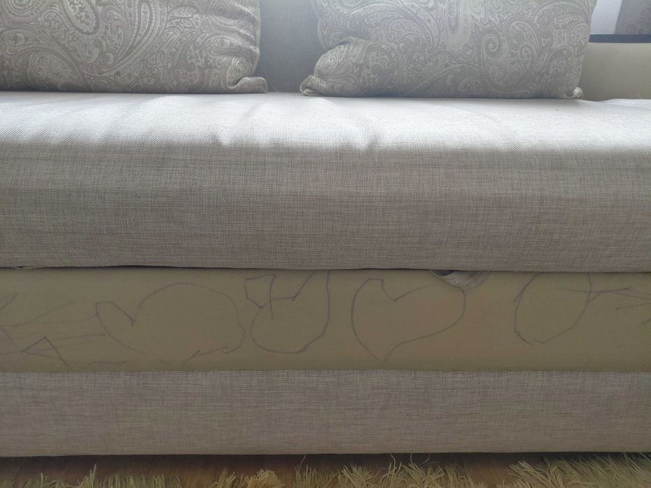 Мягкий уголок в гостинную