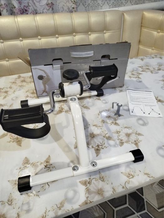 Велотренажер мини кардиотренажер для рук и ног