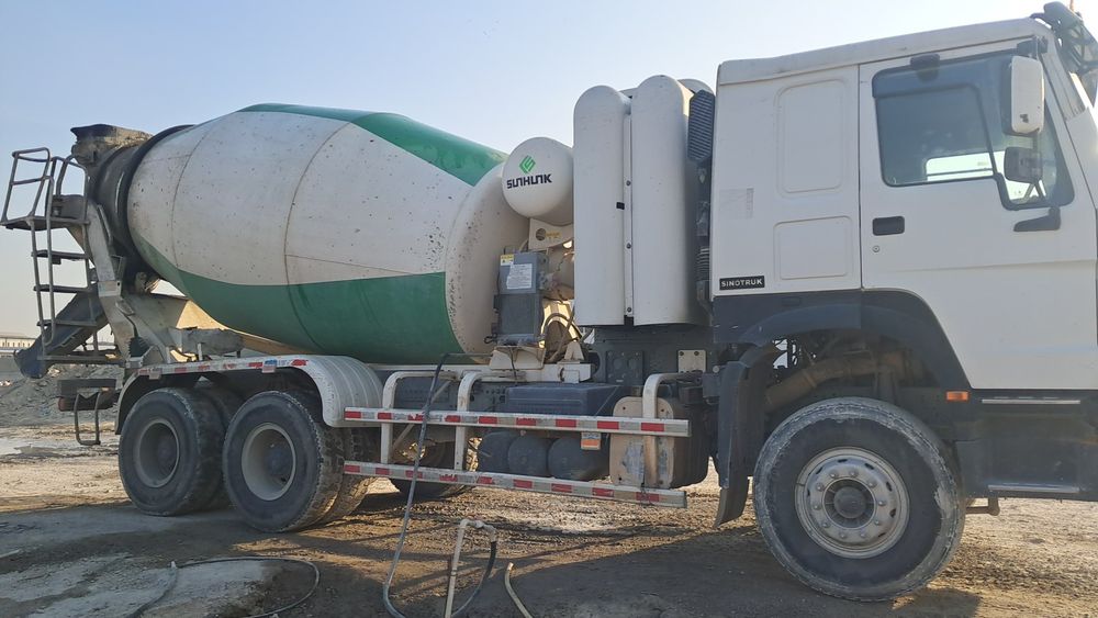 HOWO Миксер продается