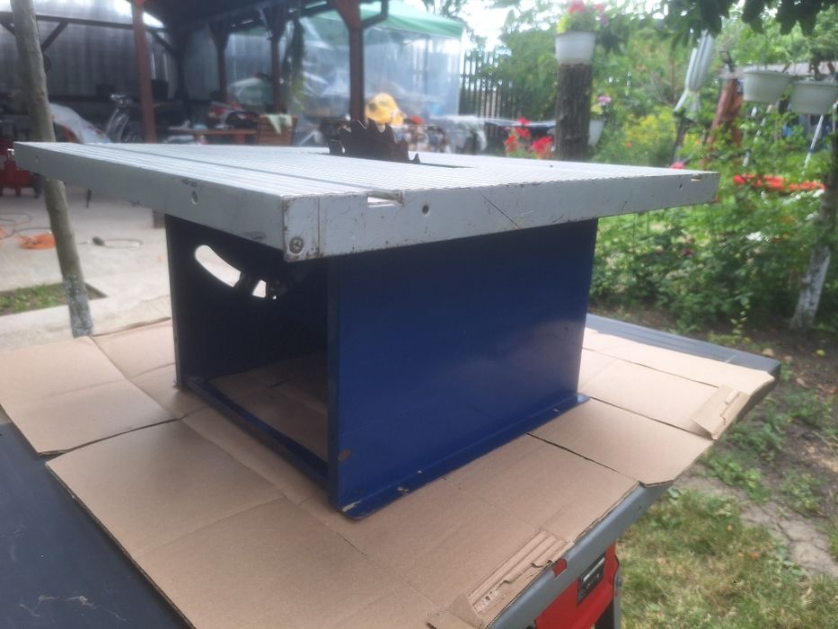 Circular cu masa Einhell 1500w