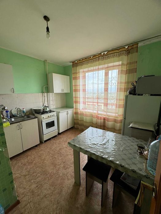 Продам 2х комнатную квартиру 8 мкр.