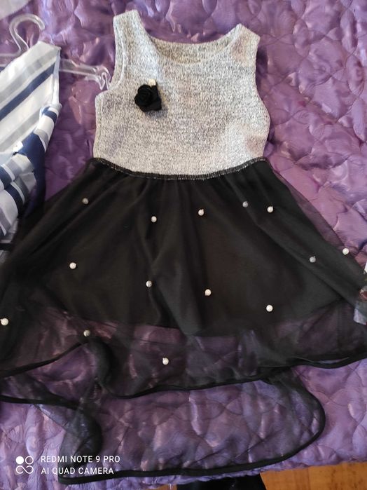 Лот роклички за малка принцеса по 10 лв бр.