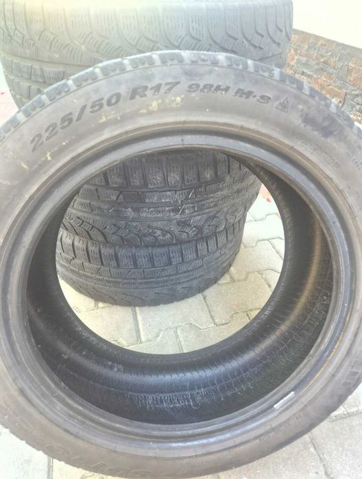 Anvelope iarna - PIRELLI SOTTOZERO - 225/50/R17