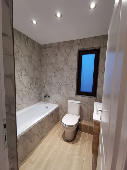 Vând casa P+1-Chiscani