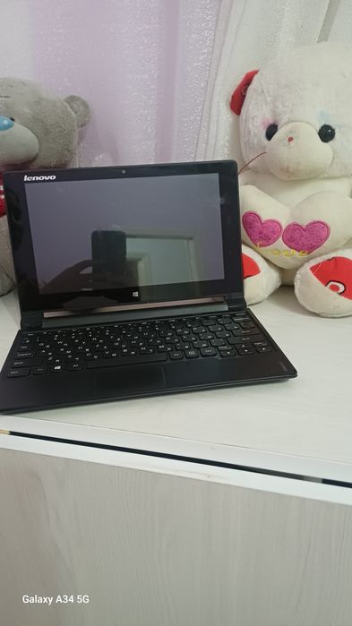 Ноутбук леново мини сатылады. Планшетте болады ещё.