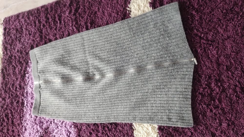 Fustă damă cu fermoar.