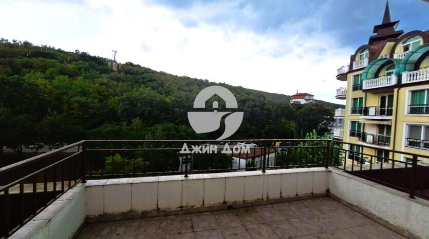 Продава се Тристаен апартамент в к.к. Елените - 117 кв.м за 1274 €/кв.м - Снимка #11