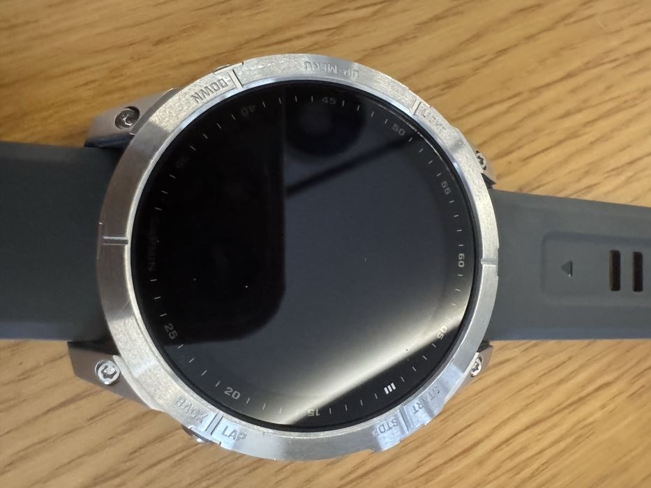 Garmin Fenix 7 Silver Graphite нов