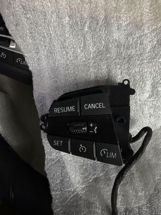 Comenzi volan bmw seria g g01 g02 g20 g30 g80 g87 g42 pilot automat