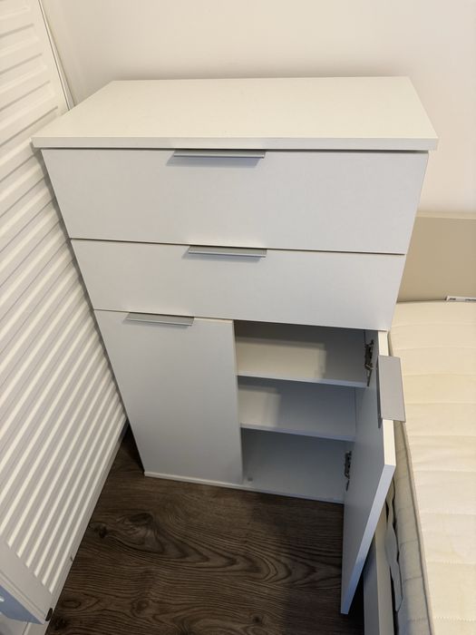 Dulap cu 2 sertare si 2 usi cu 3 rafturi(doua)