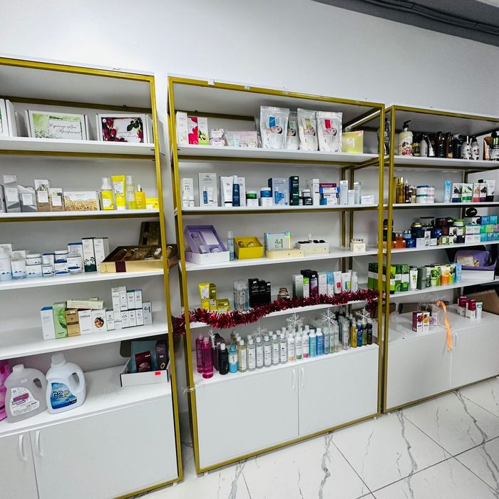 Продам стелажи 3 шт