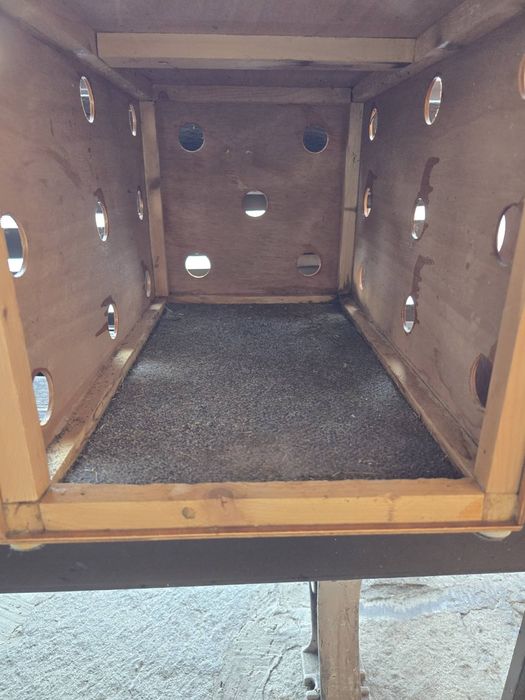 Дървена преносима клетка за домашен любимец