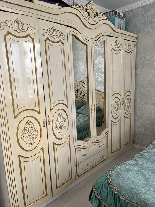 Спальный мебель.