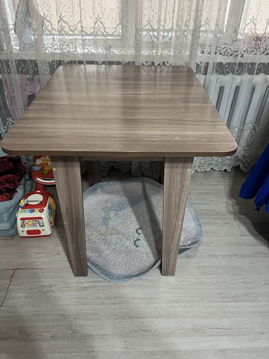 Продам стол в хорошем состоянии