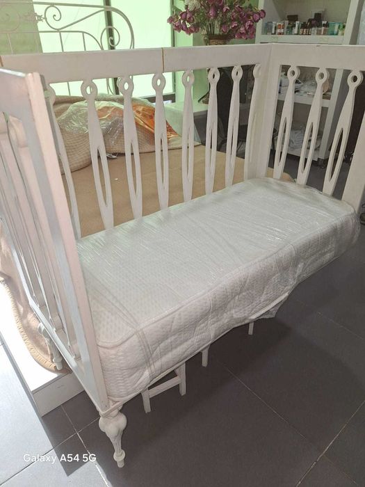 Продаем декоративную мебель б/у.