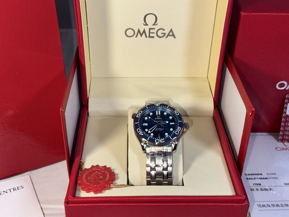 Omega Seamaster Diver 300m Blue Dial 42 mm